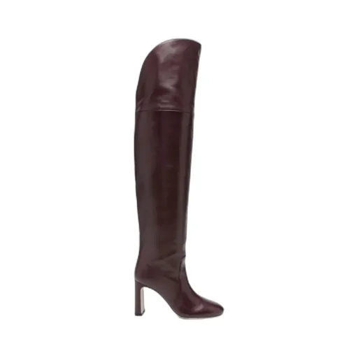 Round-Toe Boots