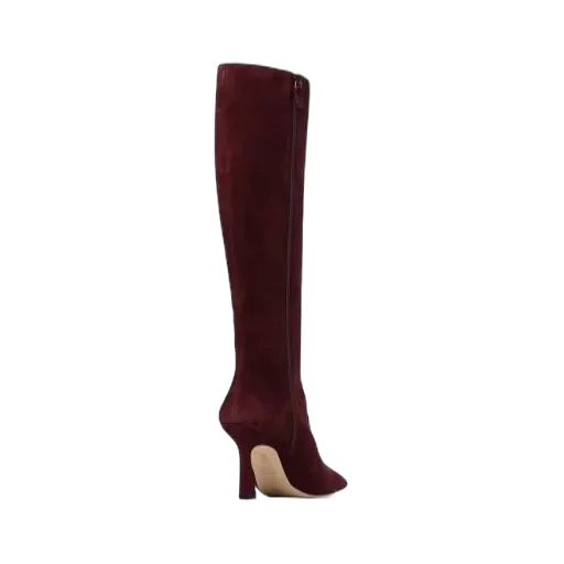 Pointed-Toe Boots