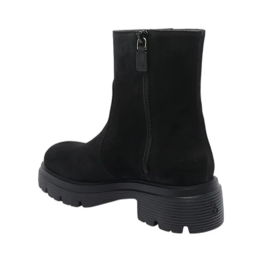 Round-Toed Ankle Boots