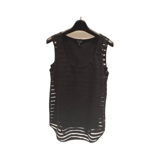 U-Neck Logo Vest