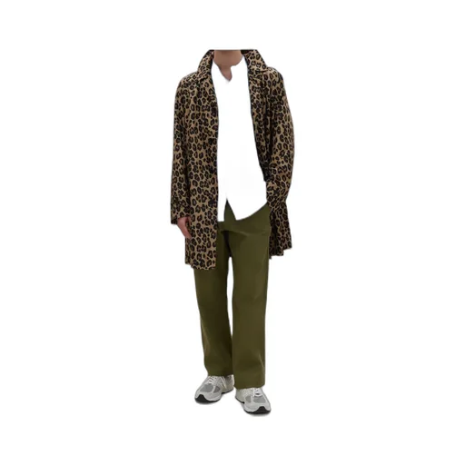 Long-Sleeved Button Shirt