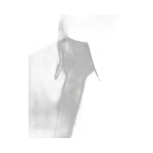 Button-Up Long-Sleeved Shirt