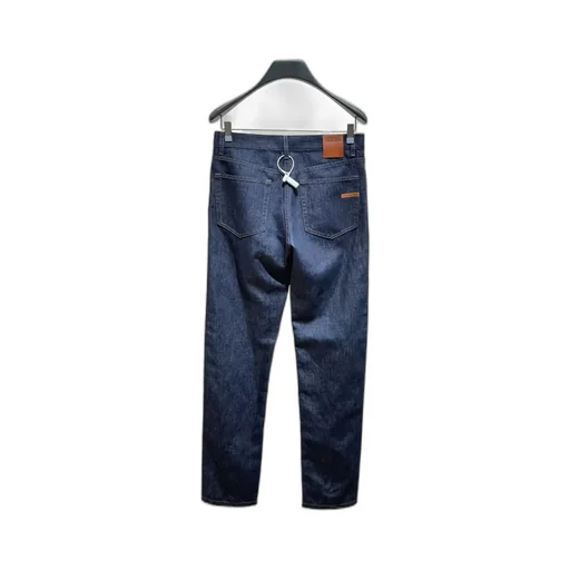 Belt-Loop Jeans