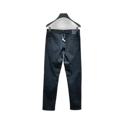 Tapered Jeans