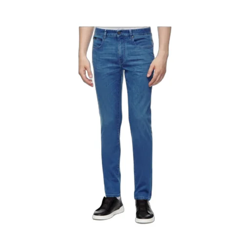 Straight Jeans