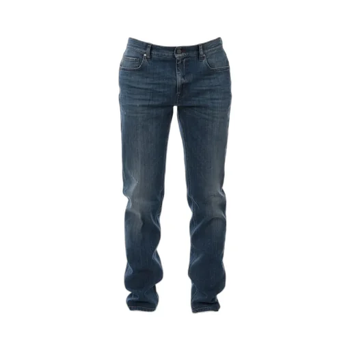 Straight Jeans