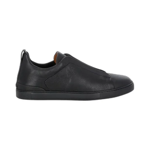 Round Toe Low-Top Sneakers