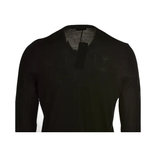 V-Neck Pullover