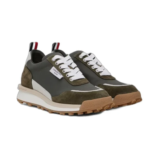 Alumni Sneakers