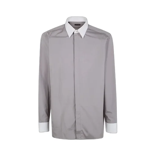 Long Sleeved Buttoned Shirt
