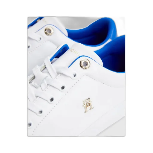 Iconic Logo Low-Top Sneakers
