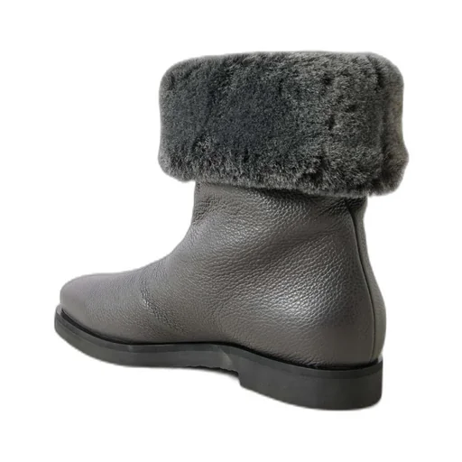 Round Toe Boots