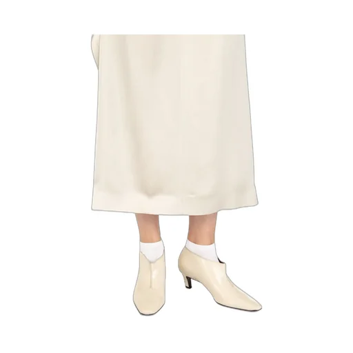 Square-Toed Short Boots