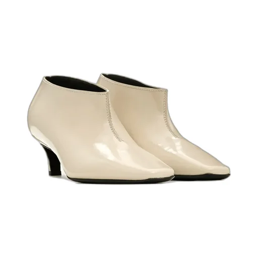 Square-Toed Short Boots