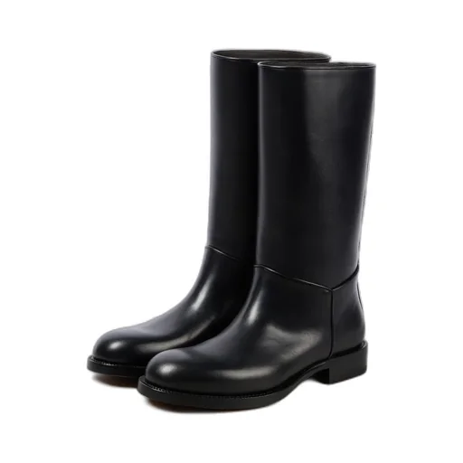 Round-Toe Boots