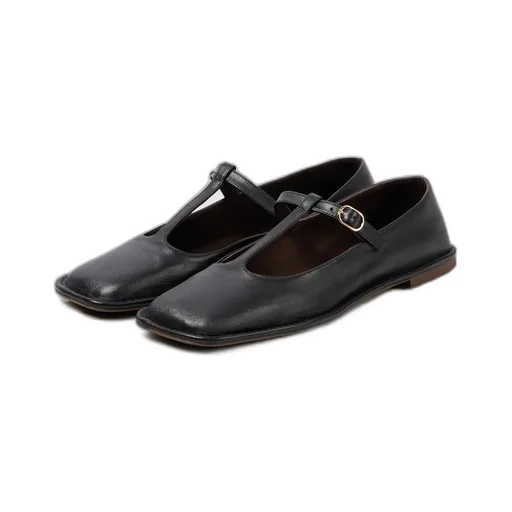 Square-Toe Flats