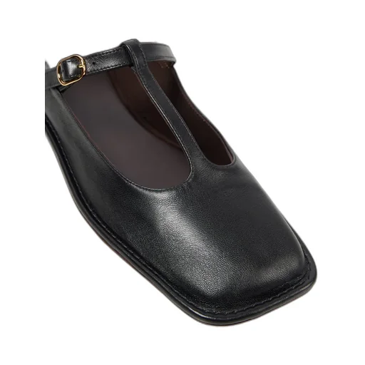 Square-Toe Flats