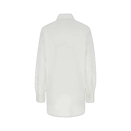 Long-Sleeved Buttoned Shirt