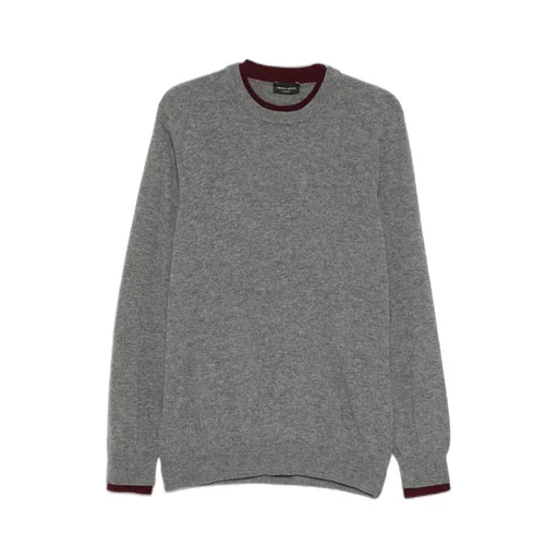 Long-Sleeved Knitwear