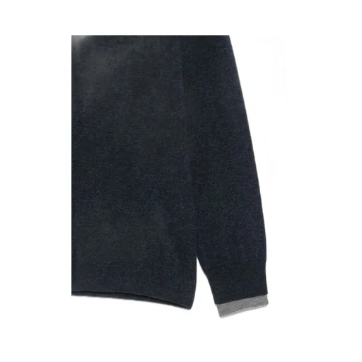 Long-Sleeved Knitwear