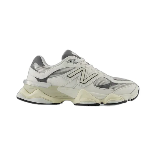 9060 Sneakers