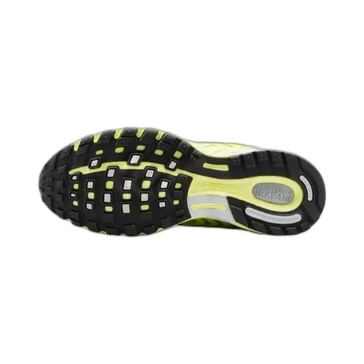 Air Pegasus 2005 Lace-Up Sneakers
