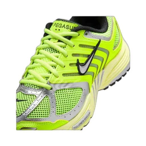Air Pegasus 2005 Lace-Up Sneakers