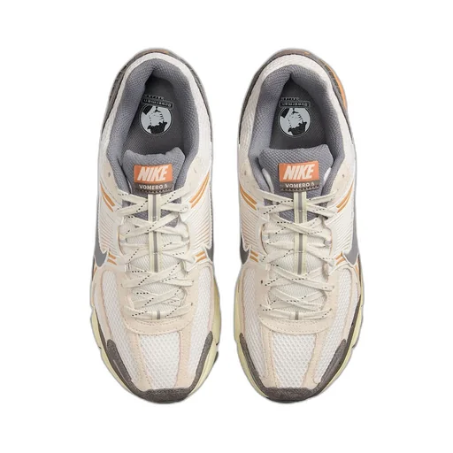 Zoom Vomero 5 Sneakers