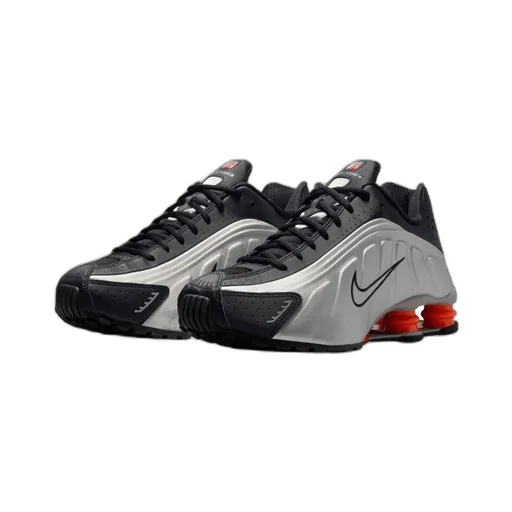 Shox R4 Lace-Up Sneakers