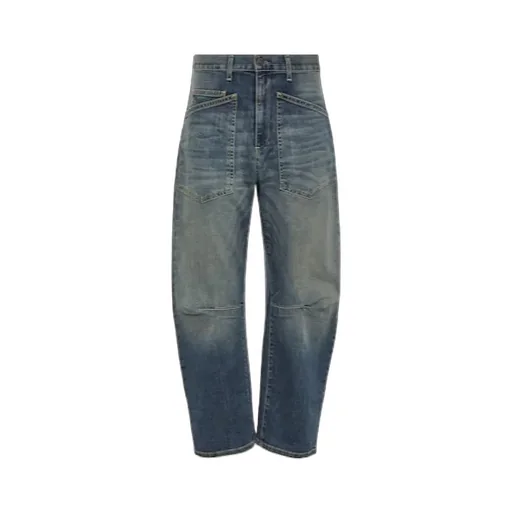 Wide-Leg Jeans