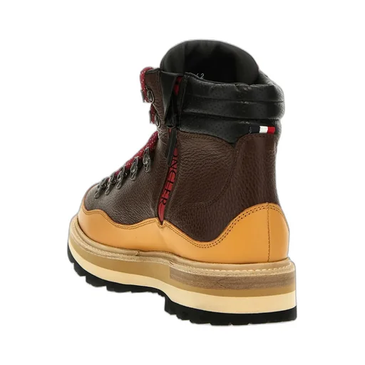 Peka Trek Hiking Boots