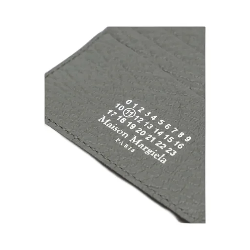 Four Stitches Card Holder