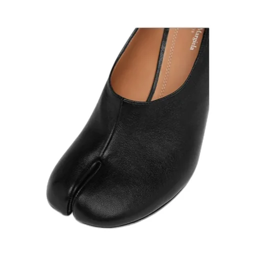 Tabi Pumps
