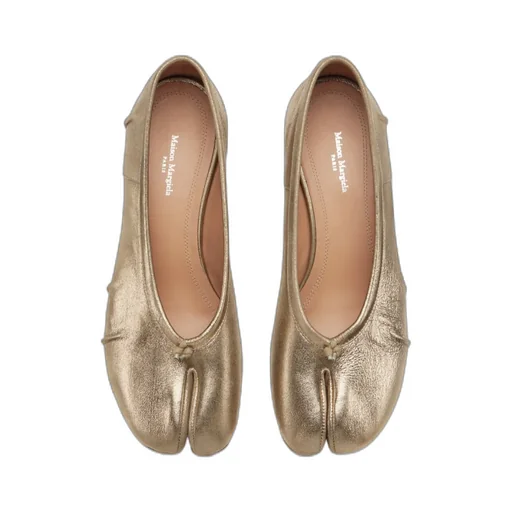 Tabi Pumps
