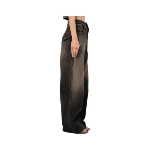 Frayed Hem Straight-Leg Jeans