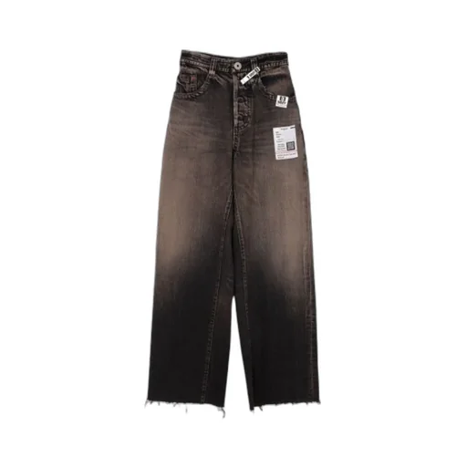 Frayed Hem Straight-Leg Jeans