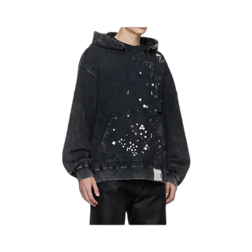 Long-Sleeved Sweatshirt