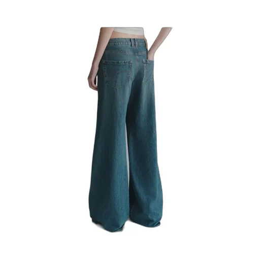 Low-Rise Wide-Leg Jeans