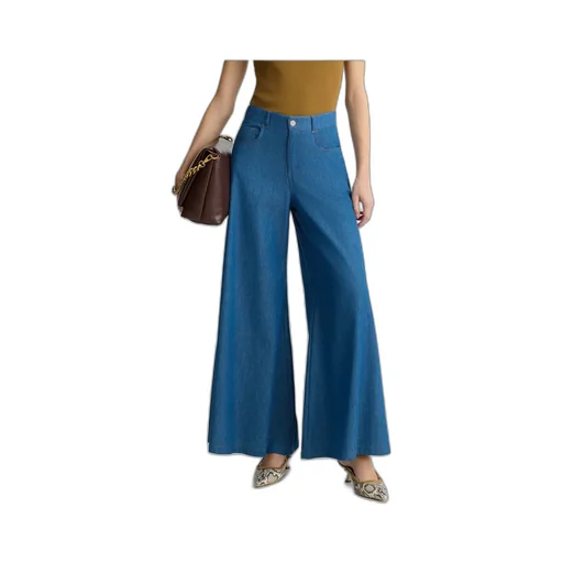 Flared Jeans