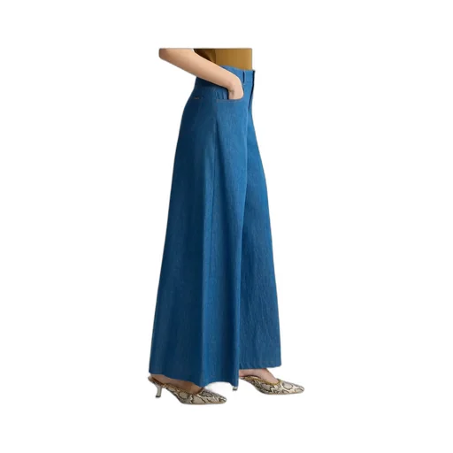 Flared Jeans