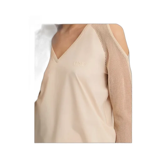 Pullover With Cut-Out Details