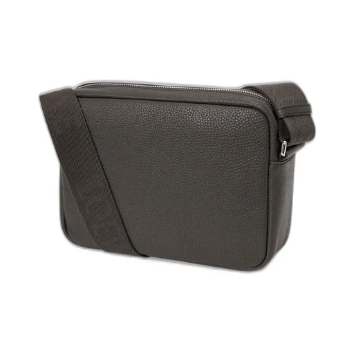 Medium Pebble Messenger Bag In Supple Grained Calfskin