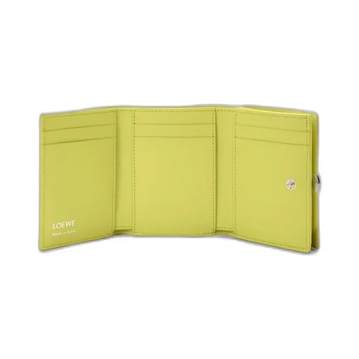 Pebble Tri-Fold Wallet