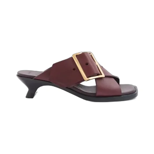 Petal Belt Sandal In Vegetable-Tanned Calfskin