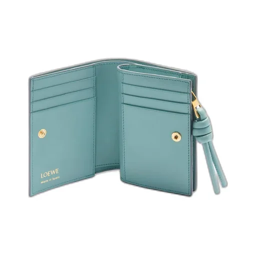 Knot Compact Wallet In Shiny Nappa Calfskin