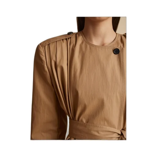Long-Sleeved Windbreaker