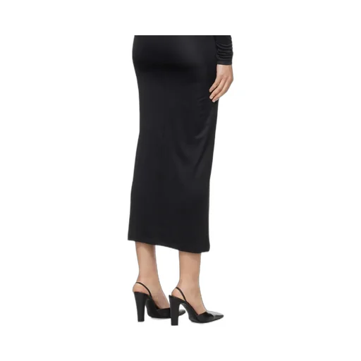 Long-Sleeved Round-Necked Dress