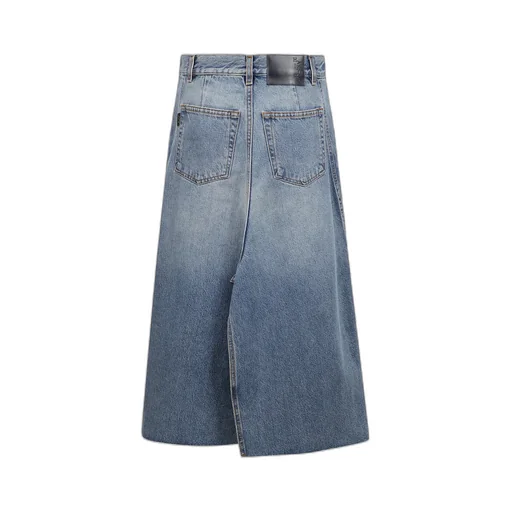 Wide-Leg Jeans