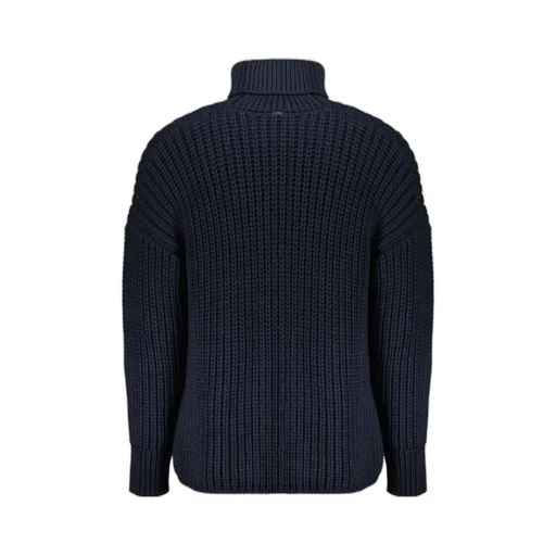 Long-Sleeved Turtleneck Pullover