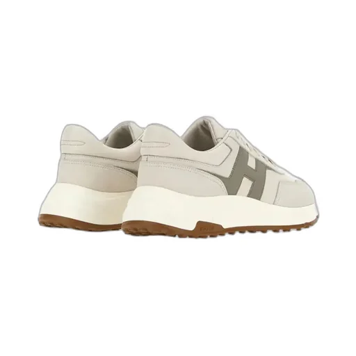 Hyperlight Sneakers